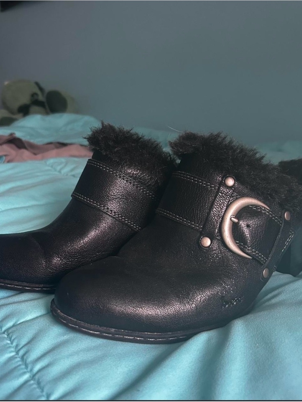 boc Black Faux-Fur Cuffed Heeled Ankle Boots